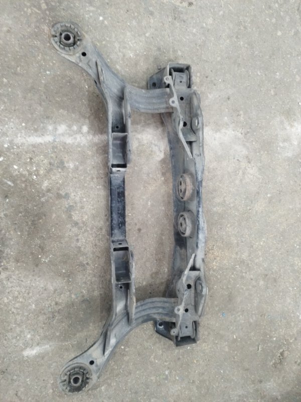 Балка подвески Toyota Harrier 2006 2
