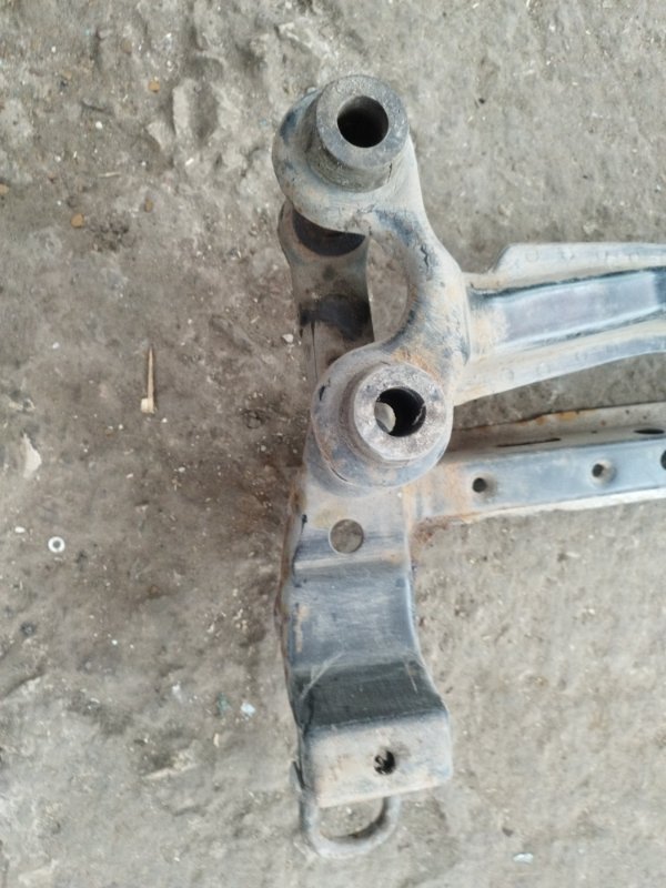 Балка подвески Volkswagen Passat B3