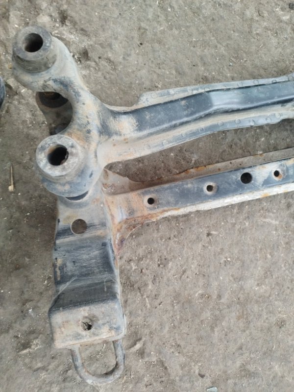 Балка подвески Volkswagen Passat B3