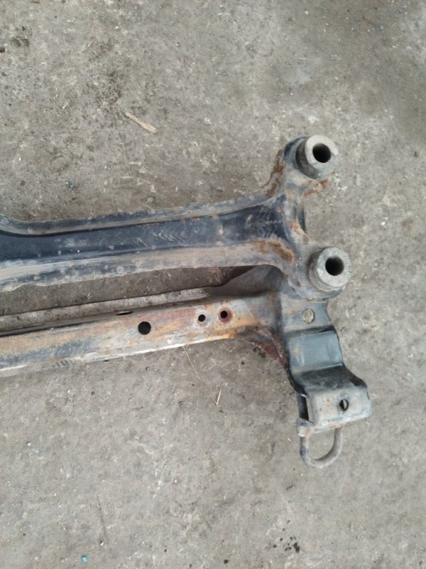 Балка подвески Volkswagen Passat B3