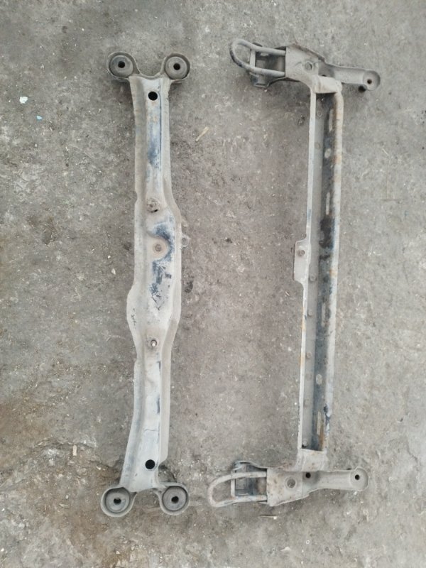 Балка подвески Volkswagen Passat B3