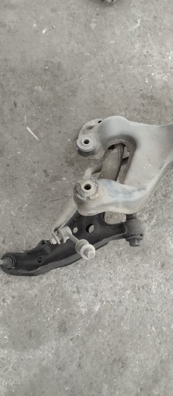 Балка подвески Nissan Primera P10