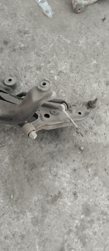 Балка подвески Nissan Primera P10