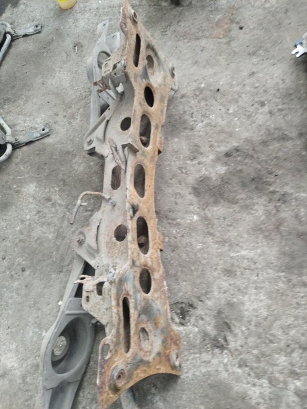 Балка подвески Peugeot 406