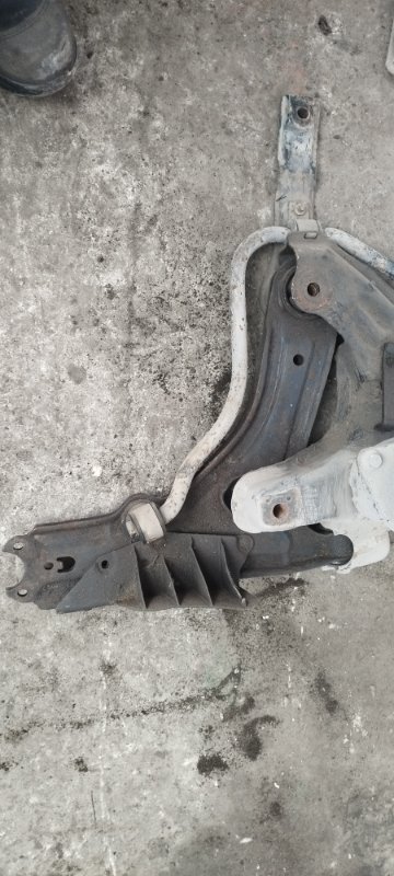 Балка подвески Volkswagen Jetta 1992