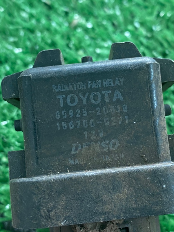 Реле Toyota Avensis T25