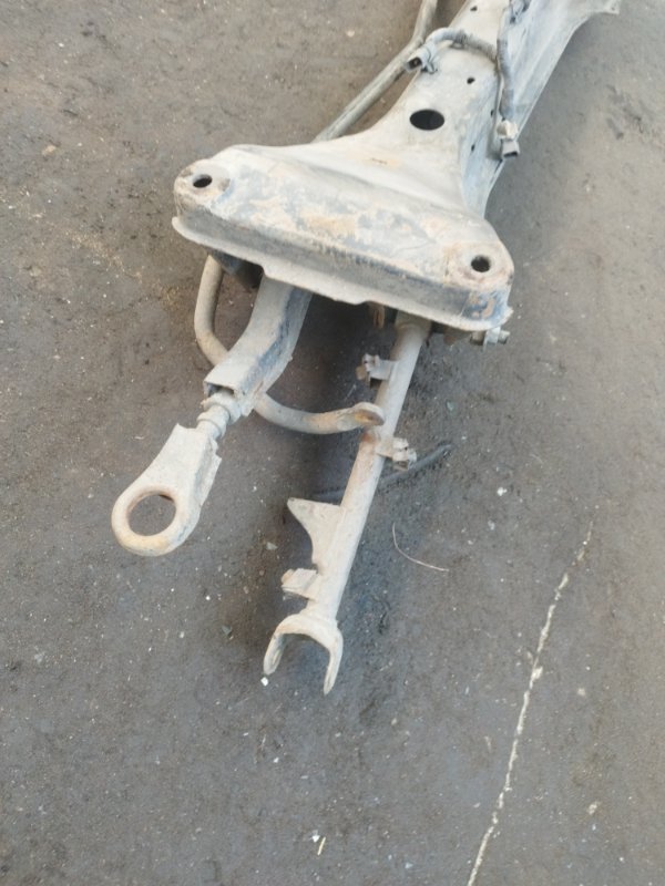 Балка подвески Mitsubishi Galant 2001 8