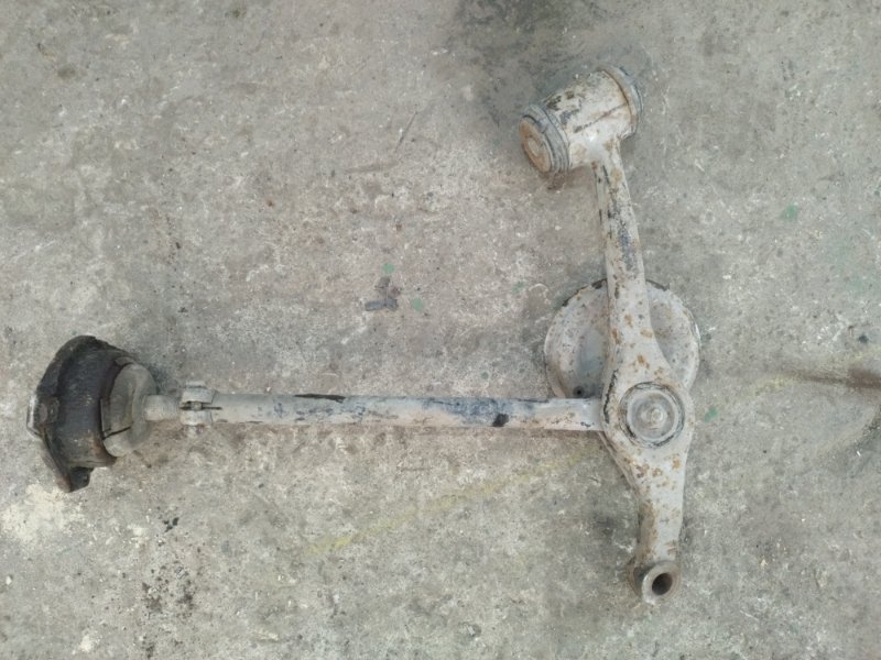 Рычаг подвески нижний Mercedes-Benz w123 1984