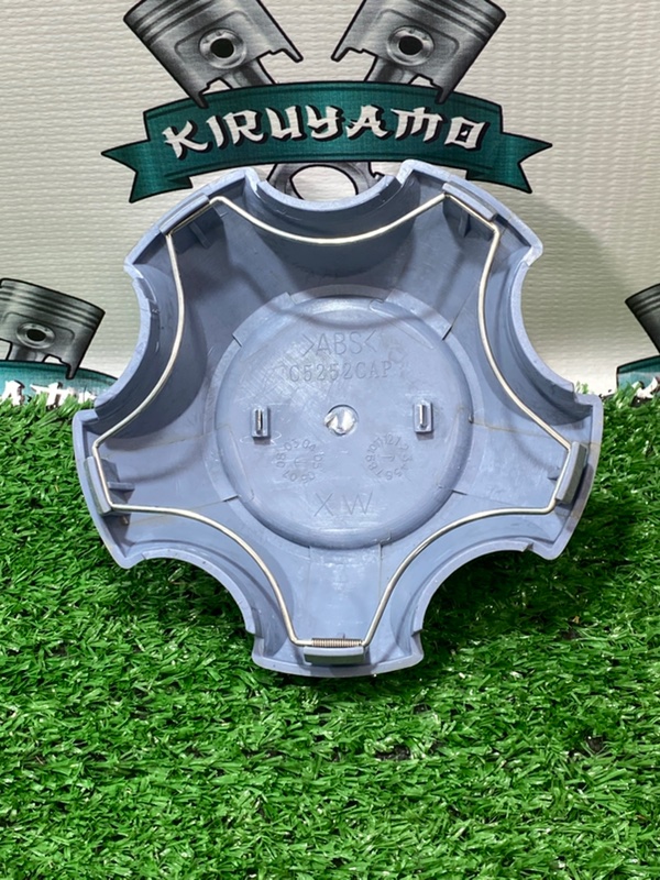 Колпачок ступицы Toyota Land Cruiser Prado
