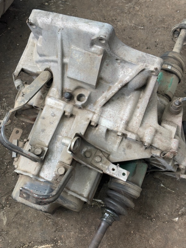 МКПП Mazda Demio