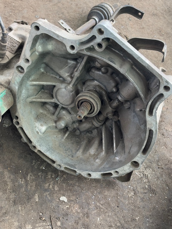 МКПП Mazda Demio