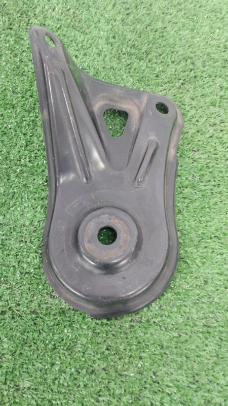 Крепление подрамника Toyota Camry 2008 ACV 40
