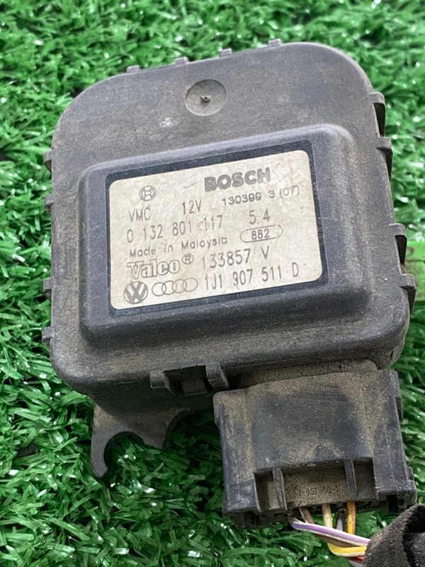 Сервопривод заслонок печки Volkswagen Passat 1998 B5