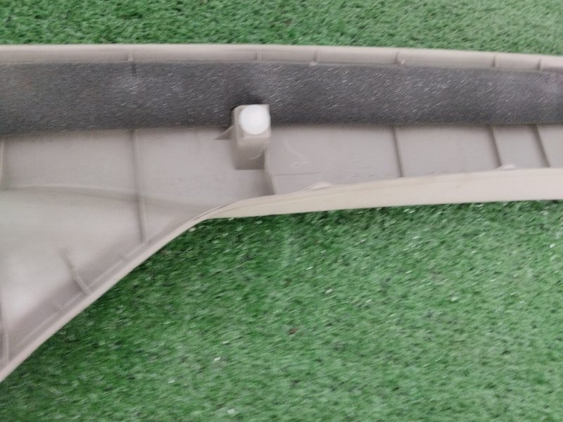 Накладка на стойку кузова Toyota Prius 2007 NHW20