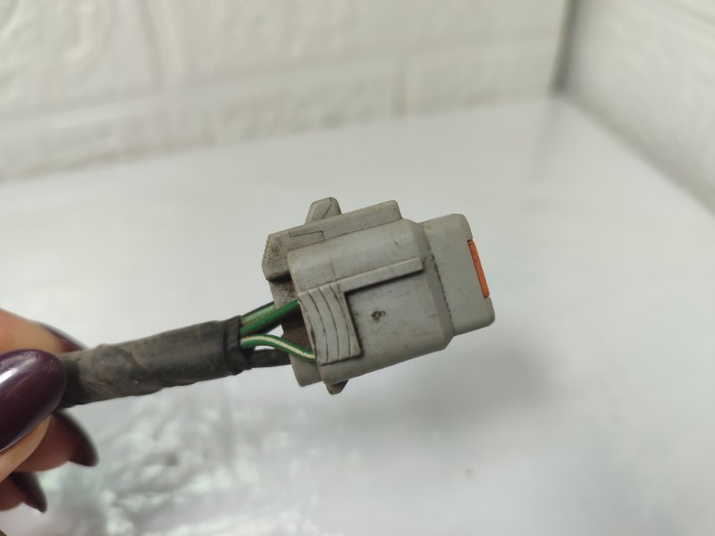 Фишка разъем Toyota Prius 1998 NHW10