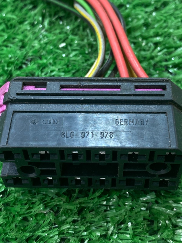Фишка разъем Volkswagen Passat 1998 B5