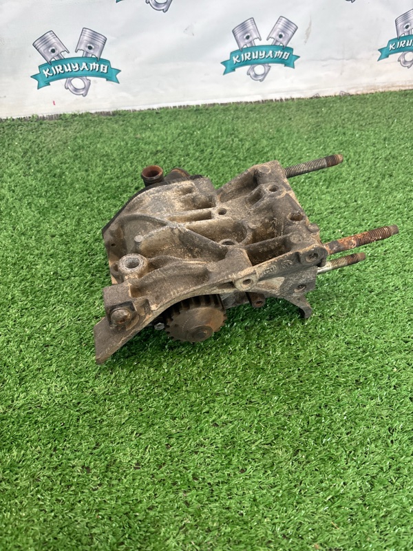 Корпус помпы Peugeot 206