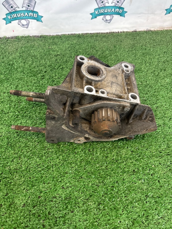 Корпус помпы Peugeot 206