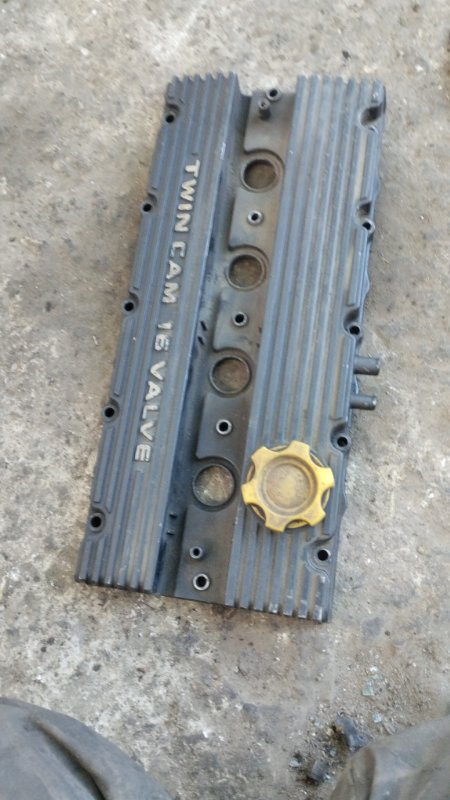 Крышка клапанная Rover 200