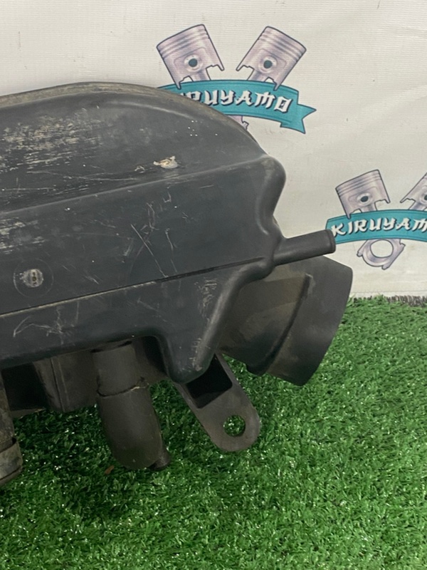 Корпус воздушного фильтра Subaru Impreza