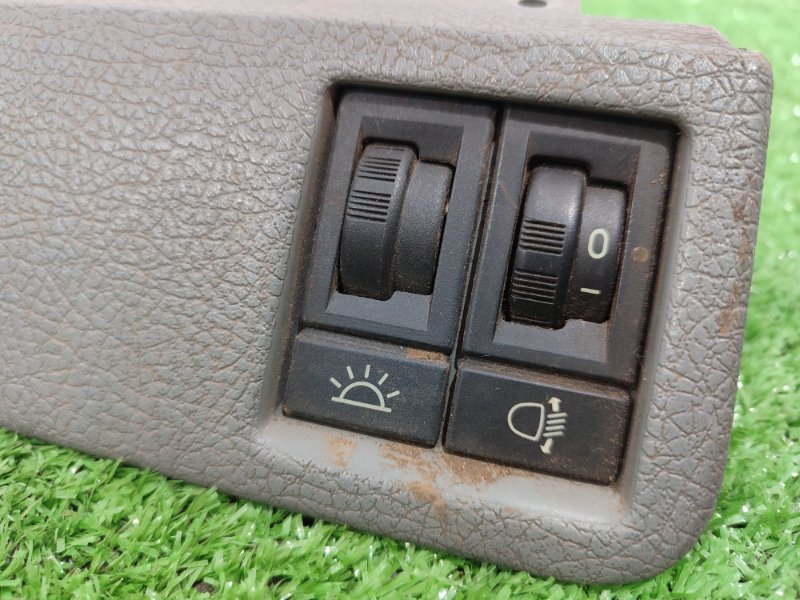 Корректор фар Peugeot 406