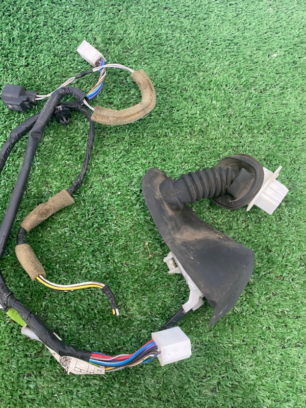 Проводка двери Mazda 3 BK