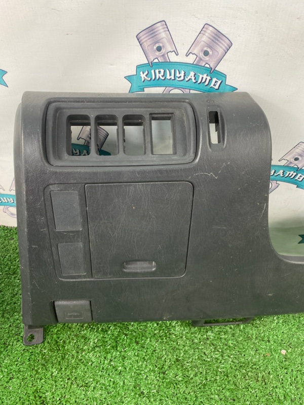 Консоль под рулевой колонкой Toyota Camry ACV30