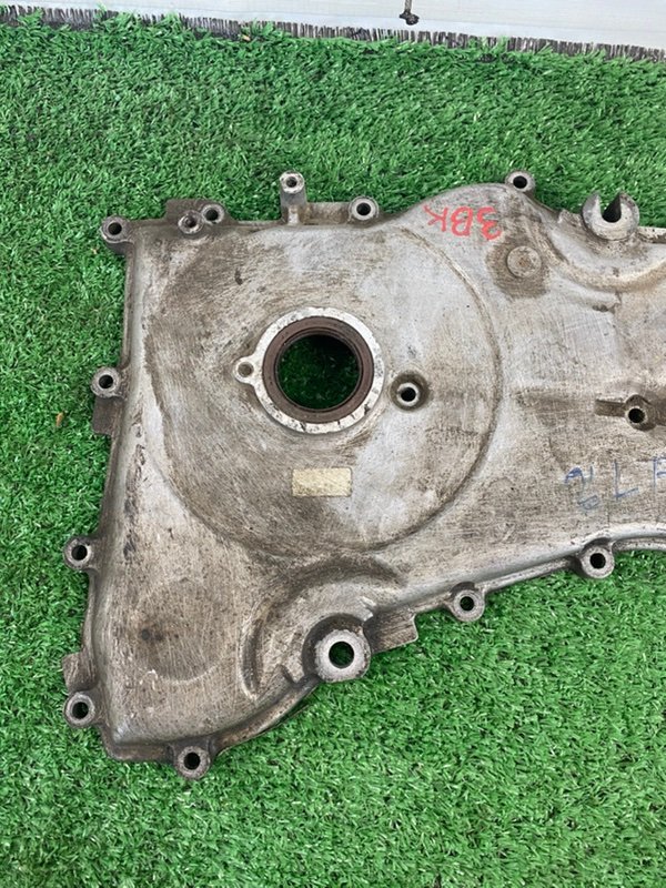 Крышка двигателя Mazda 3 BK