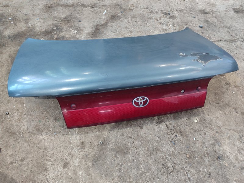 Крышка багажника Toyota carina 1993 ST190