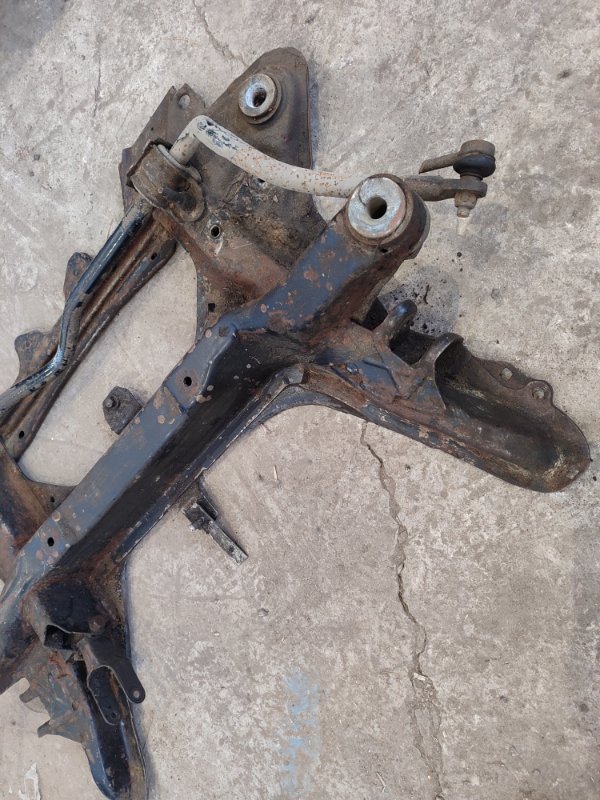 Балка подвески Peugeot 406