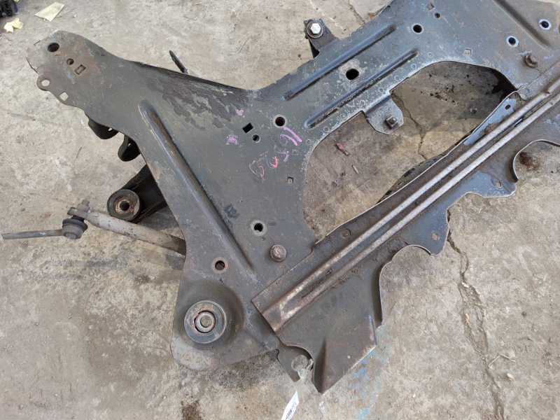 Балка подвески Peugeot 406
