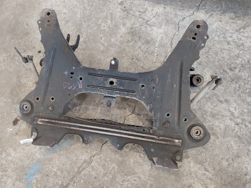 Балка подвески Peugeot 406