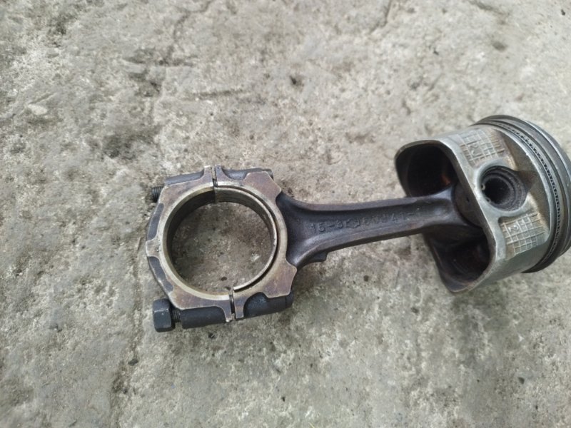 Поршень Nissan Primera P10