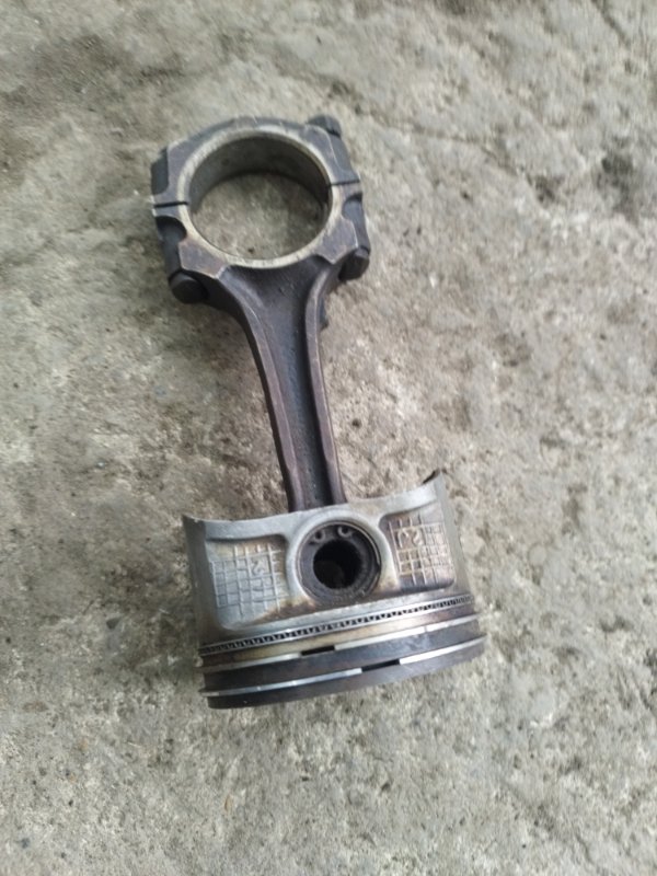Поршень Nissan Primera P10