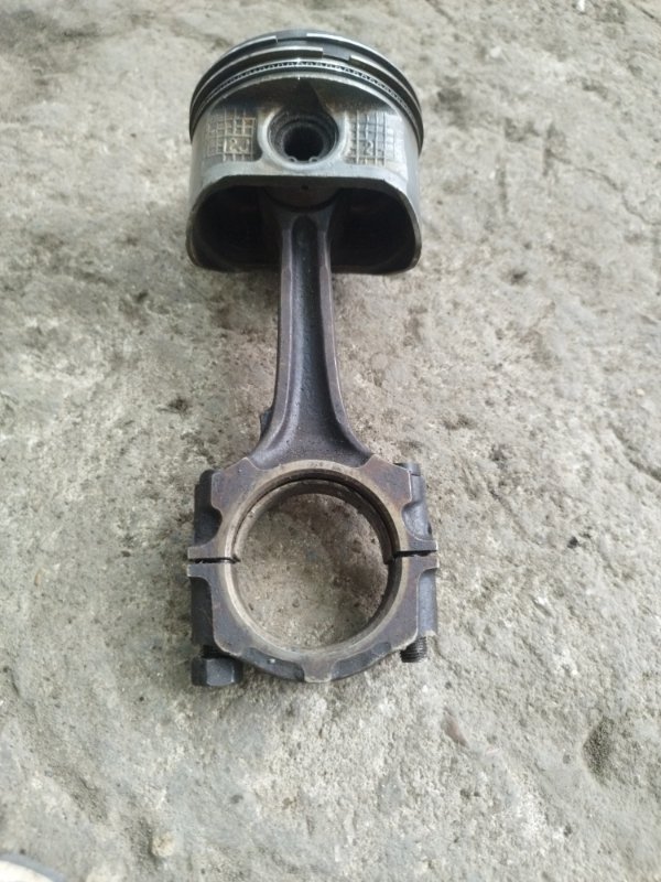 Поршень Nissan Primera P10
