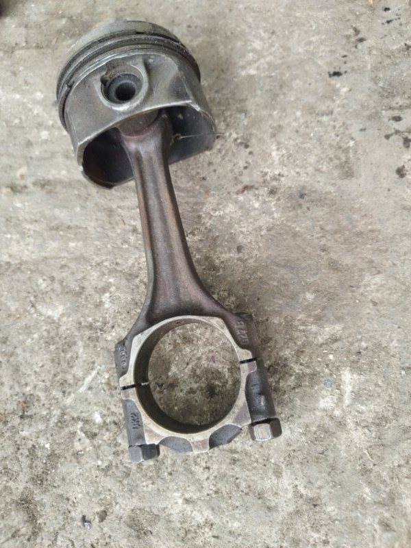 Поршень Volkswagen Passat 1998 B5