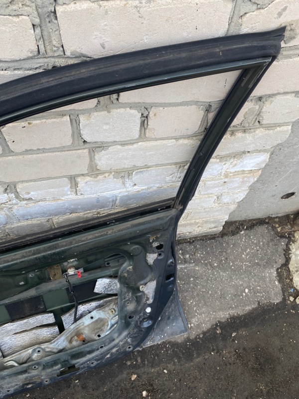 Дверь боковая Toyota carina 1993 ST190
