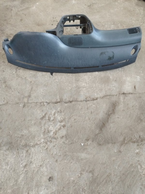 Торпедо Toyota carina 1993 ST190