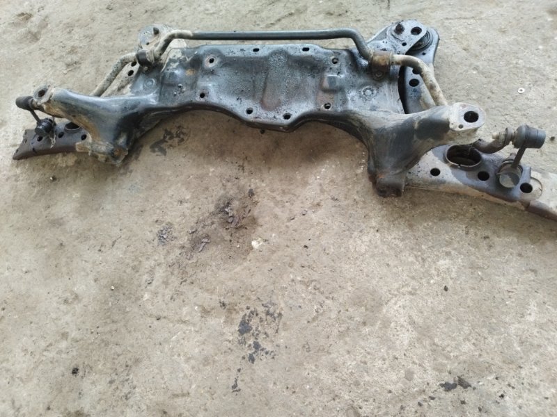 Балка подвески Toyota carina 1993 ST190