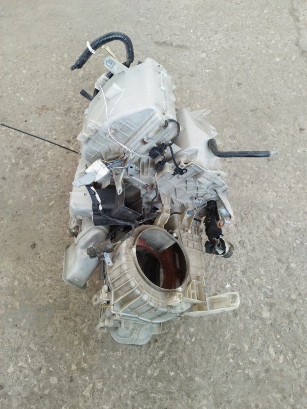 Корпус печки Toyota carina 1993 ST190