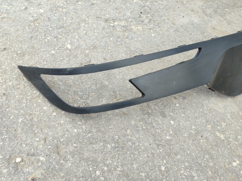 Накладка на бампер Hyundai Elantra