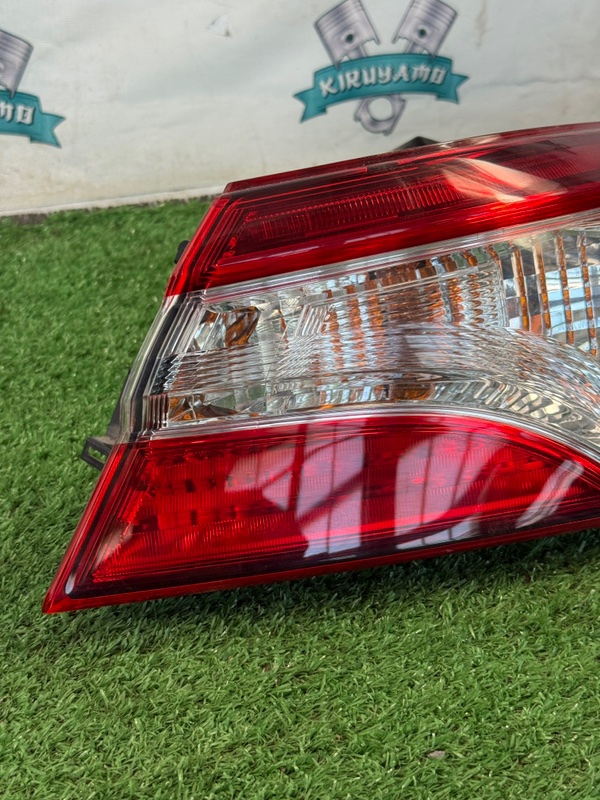 Стоп-сигнал Toyota Camry