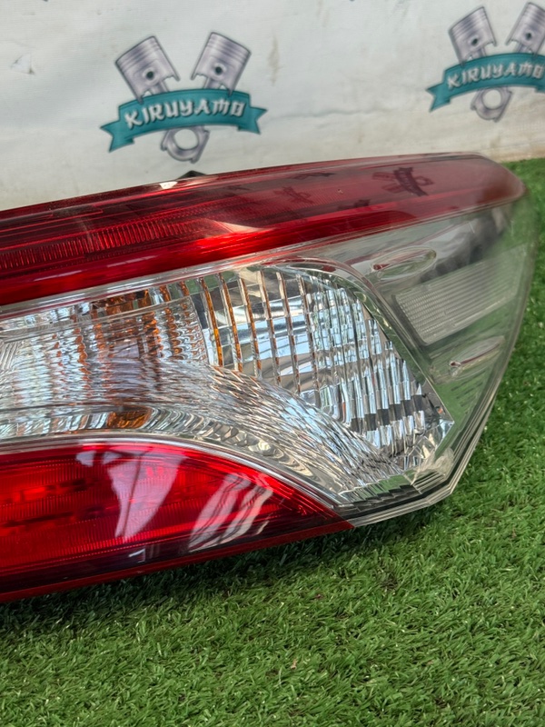 Стоп-сигнал Toyota Camry
