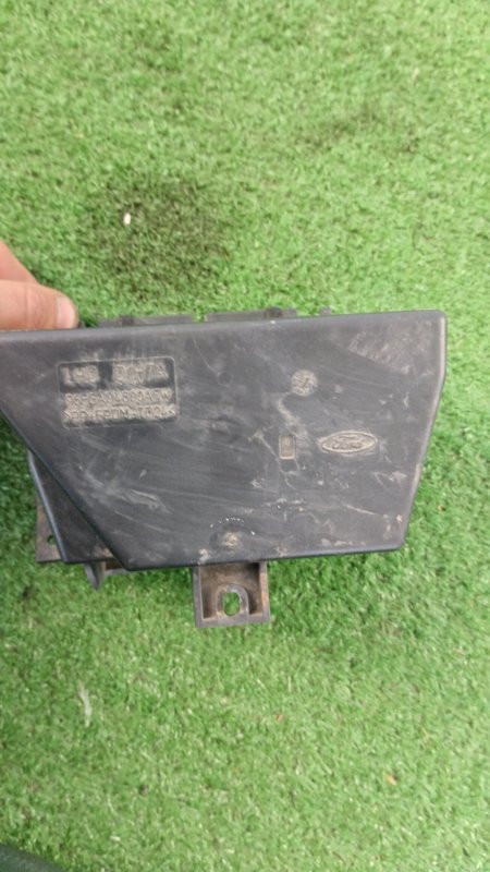 Пепельница Ford Courier