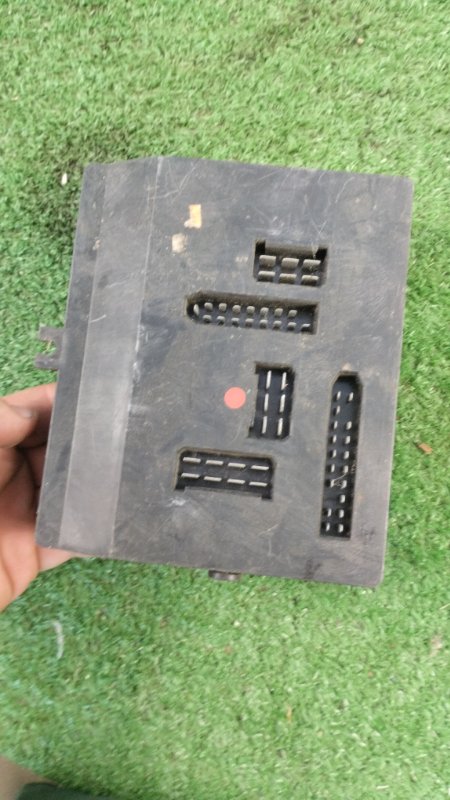 Блок предохранителей