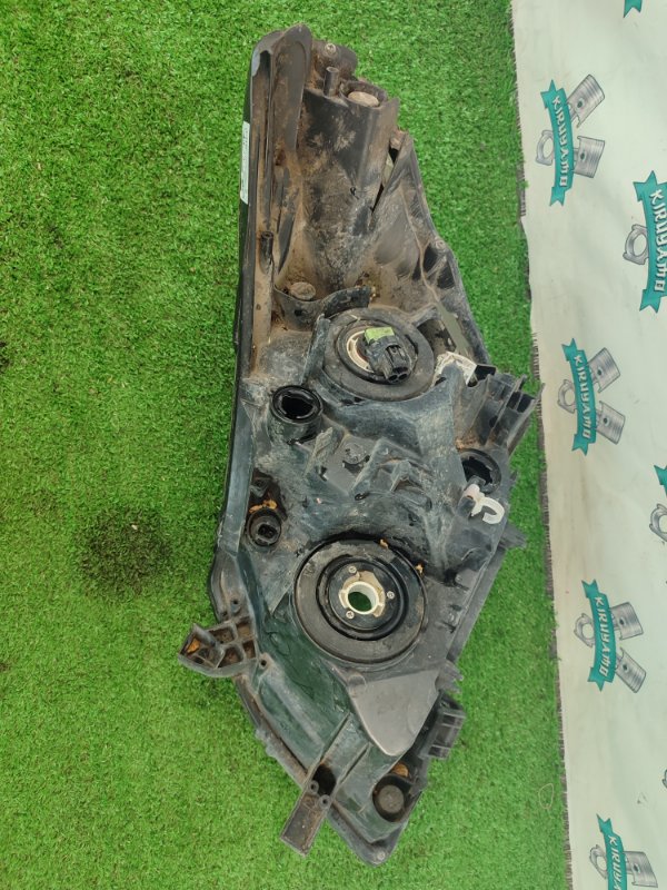 Фара галогеновая Toyota Verso 2009 ZGR21L-GRXEPW