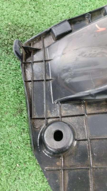 Подкрылок Toyota Verso 2009 ZGR21L-GRXEPW