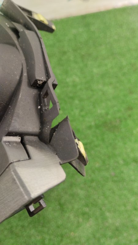 Накладка на переднюю панель Toyota Verso 2009 ZGR21L-GRXEPW