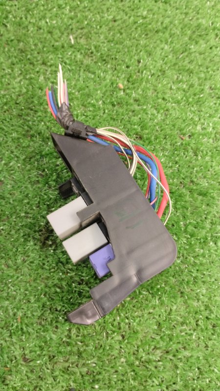 Блок предохранителей Toyota Verso 2009 ZGR21L-GRXEPW