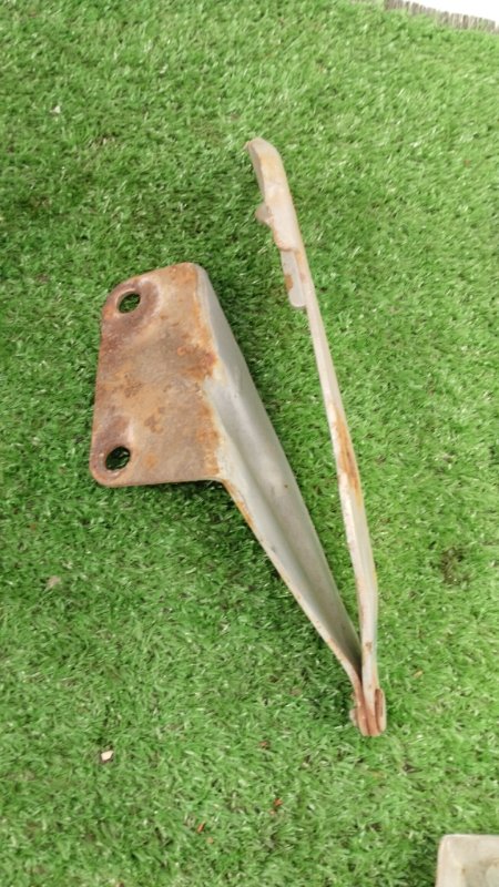 Петли капота Ваз 2110